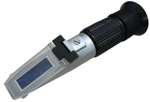 Refractometer