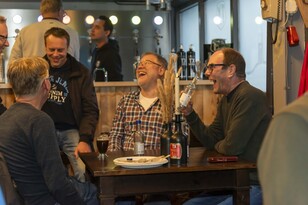 Genieten van de BBQ bij brouwerij TX