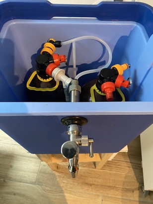 party tap binnenkant party tap binnenkant